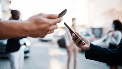 Telcos adoptan IA para mejorar eficiencia interna