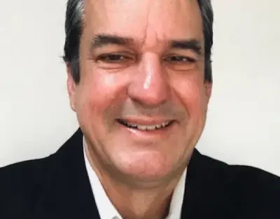 Jeb Horton, Vicepresidente Senior de Servicios Globales en Hitachi Vantara