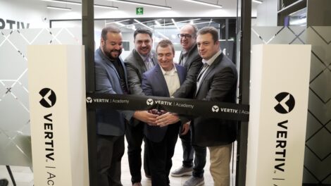 Vertiv anunció la apertura de un nuevo centro de formación de Vertiv Academy en Ciudad de México, orientado a capacitar profesionales en operación y mantenimiento de sistemas de energía y enfriamiento para centros de datos de alta densidad.